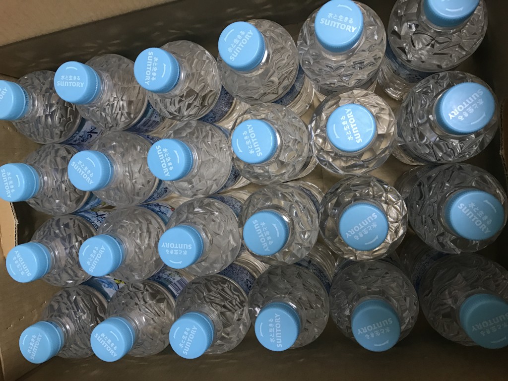講演の準備物で忘れがちなモノは?「水」です
